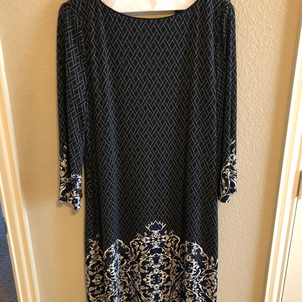 Beautiful WHBM dress